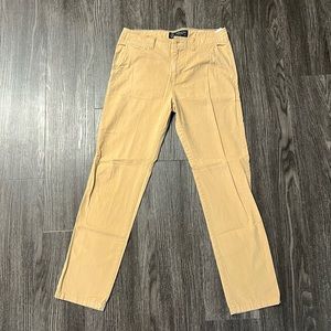American Eagle Slim Straight Chinos (30x32)